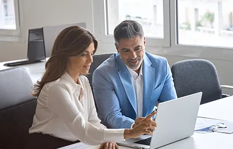 Advisors consulting about practice growth